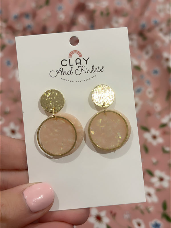 Dainty Pearl Pink Rounds