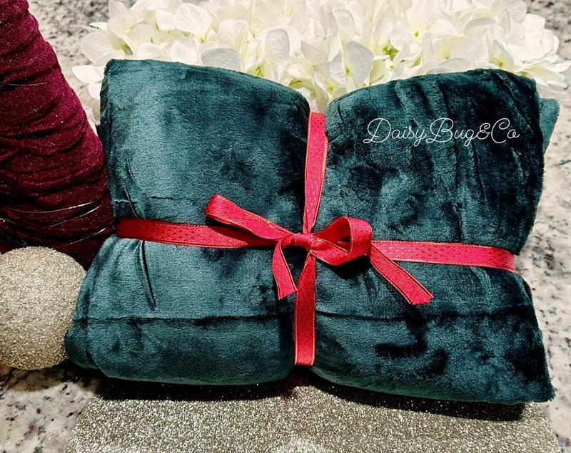 Luxe Emerald Velvet Blanket