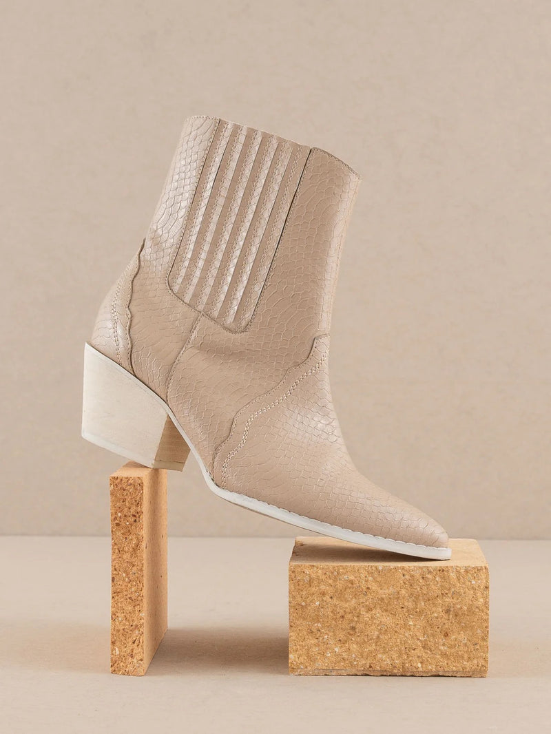 The Danny: Paneled Fall Bootie